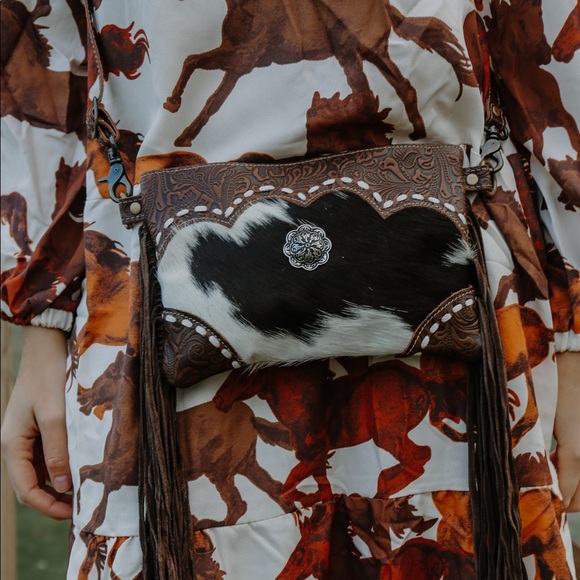 Embossed Leather and Cowhide Concho Fringe Crossbody Western Purse - Picture 5 of 5